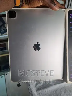 Apple iPad Pro 12.9 (2022) 128 GB Silver