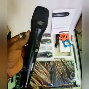 Shure BLX-9500 Professional 4 in 1 Wireless Microphones