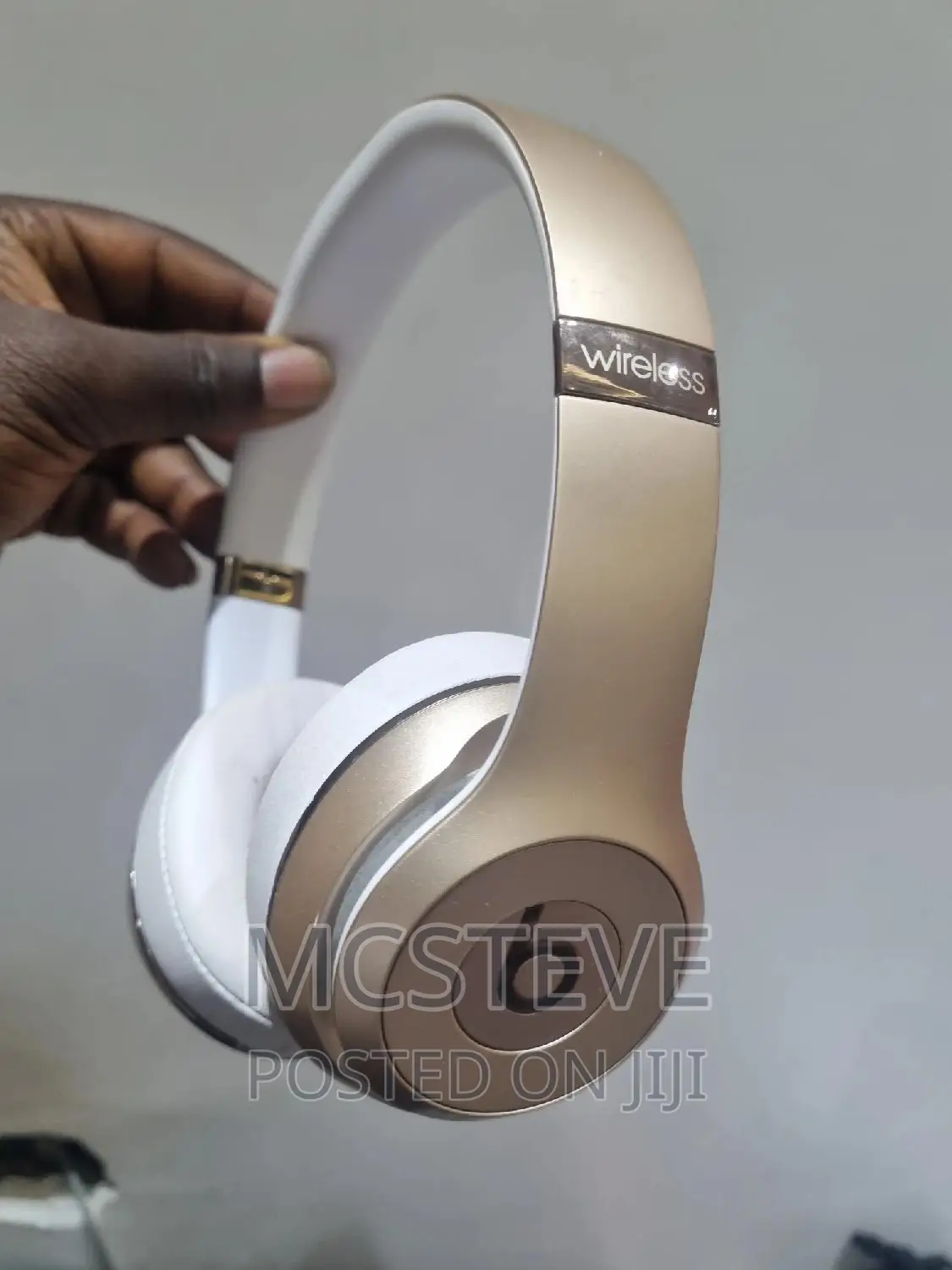 Beats Solo Pro Headphone