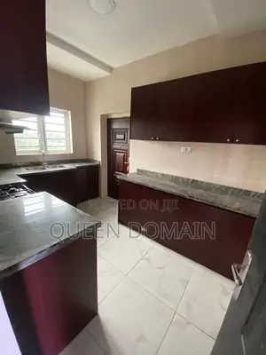 2bdrm Block of Flats in Hopeville Estate, Sangotedo for rent