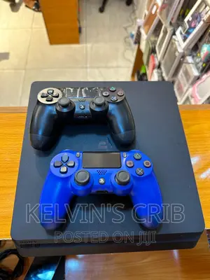 Sony Playstation 4 Slim