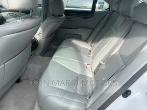 Lexus LS 460 L Luxury Sedan 2007 White