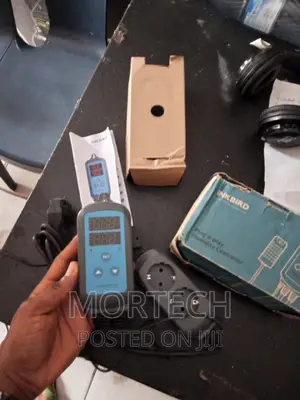 Digital Humidity Controller IHC-200