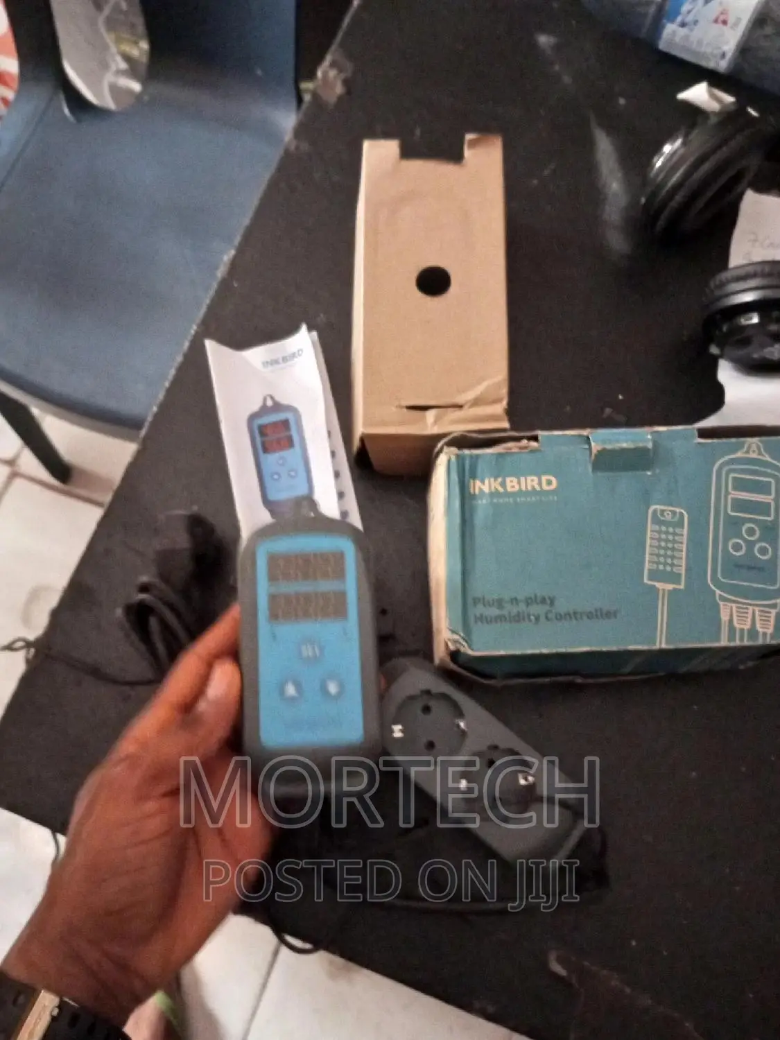 Digital Humidity Controller IHC-200