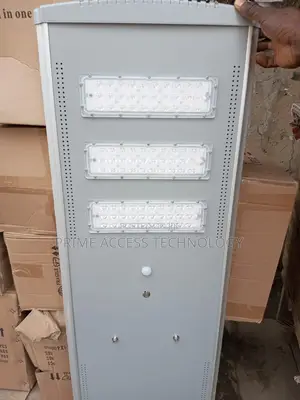 High Efficiency Solar Integrated AIO Street Lights,*+