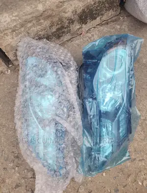 Headlamp Rav4 2014 Model