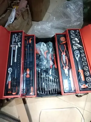 85pcs Mechanical Tool Set With Metal Box