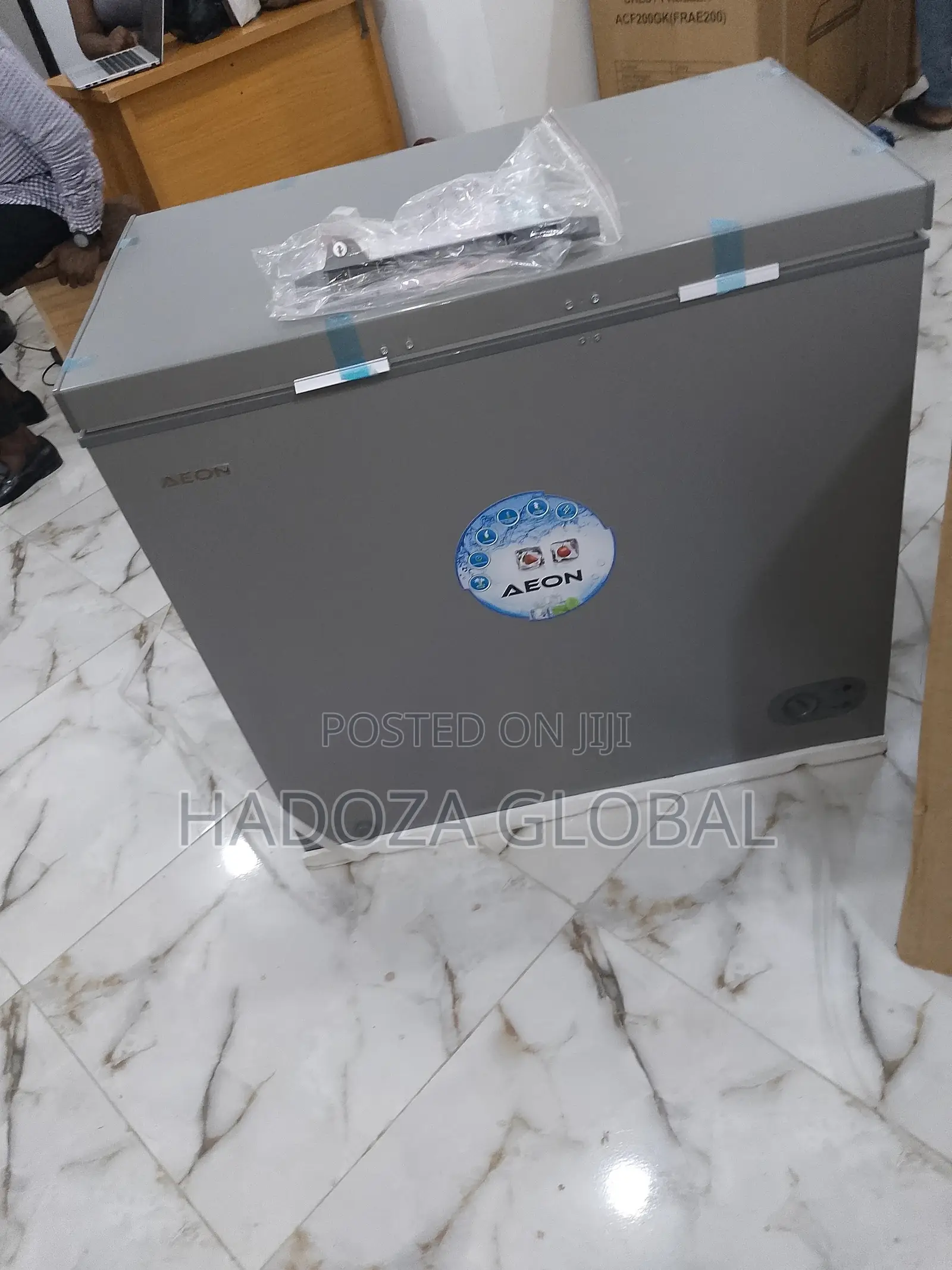 200 Liters Aeon Chest Freezer