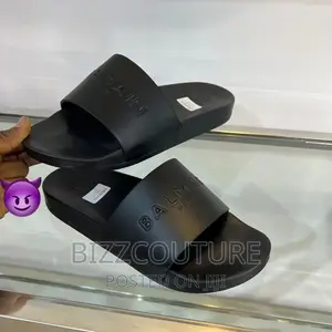Original GUCCI Slides Available in Store