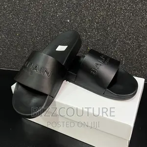 Original GUCCI Slides Available in Store