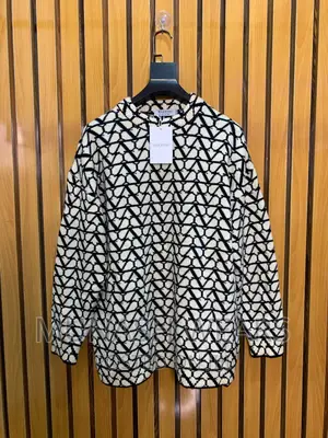 Luxury Valentino Swirtshirt