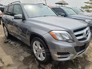 Mercedes-Benz GLK-Class Base GLK 350 4dr 4x2 (3.5L 6cyl 7A) 2015 Gray