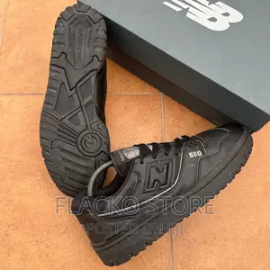 Original New Balance 550 Triple Black Sneakers