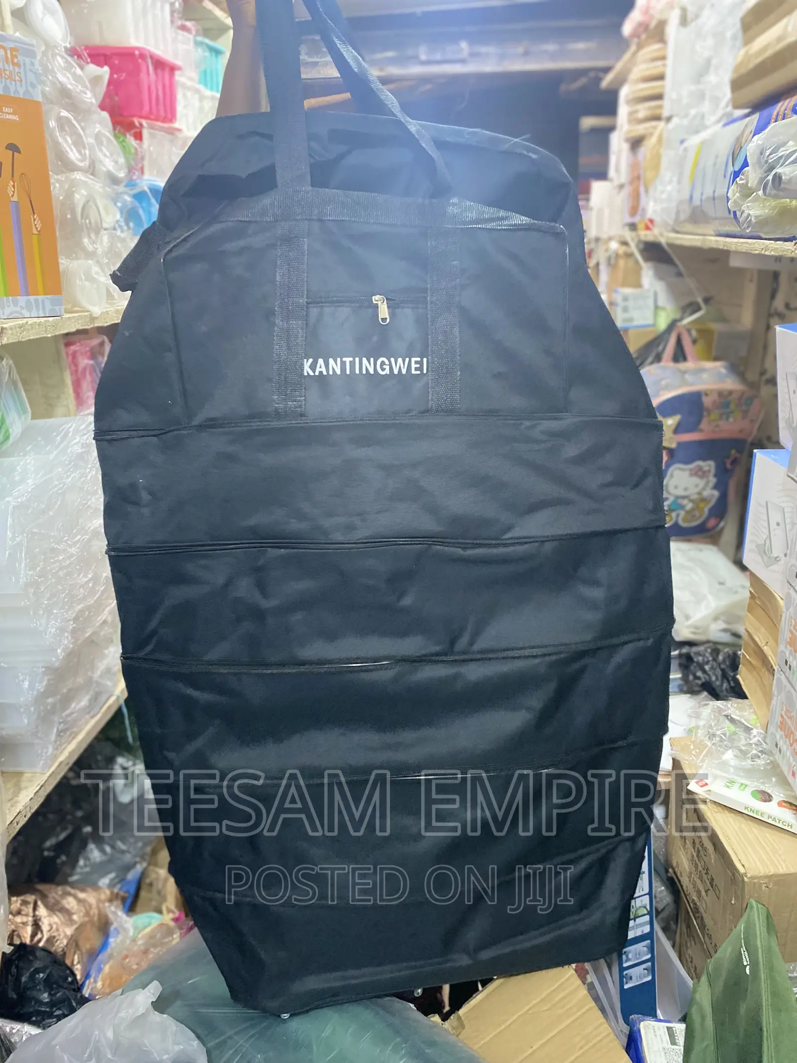 Weighless Traveling Bag.