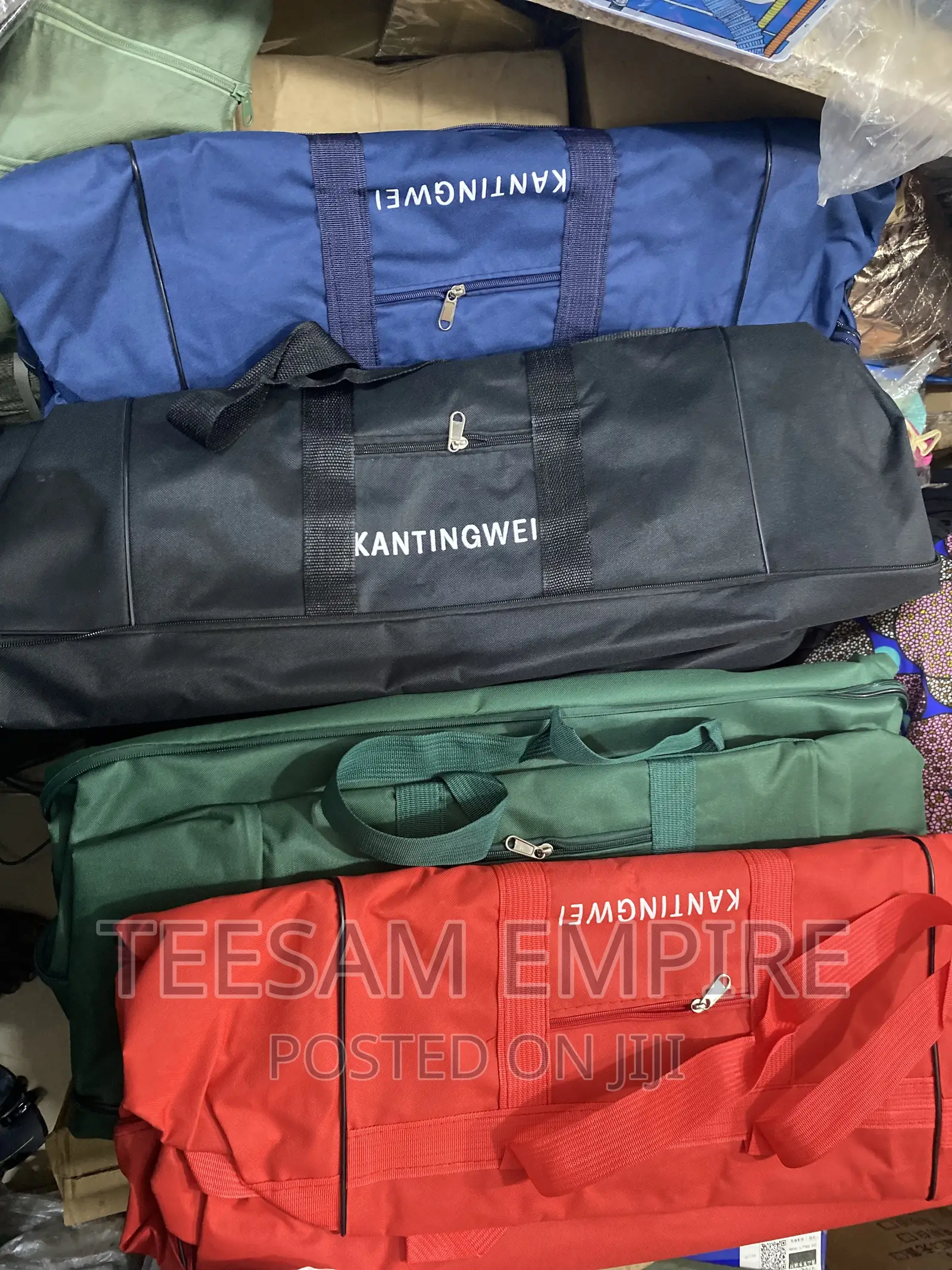 Weighless Traveling Bag.