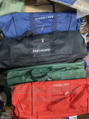 Weighless Traveling Bag.