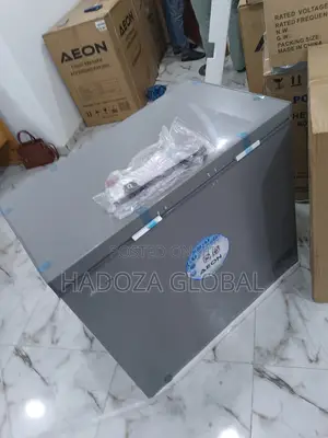 Fast-Freezing 200 Liters Aeon Chest Freezer