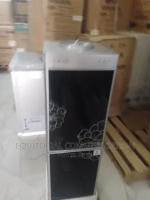 Cwayhot and Cold Water Dispenser