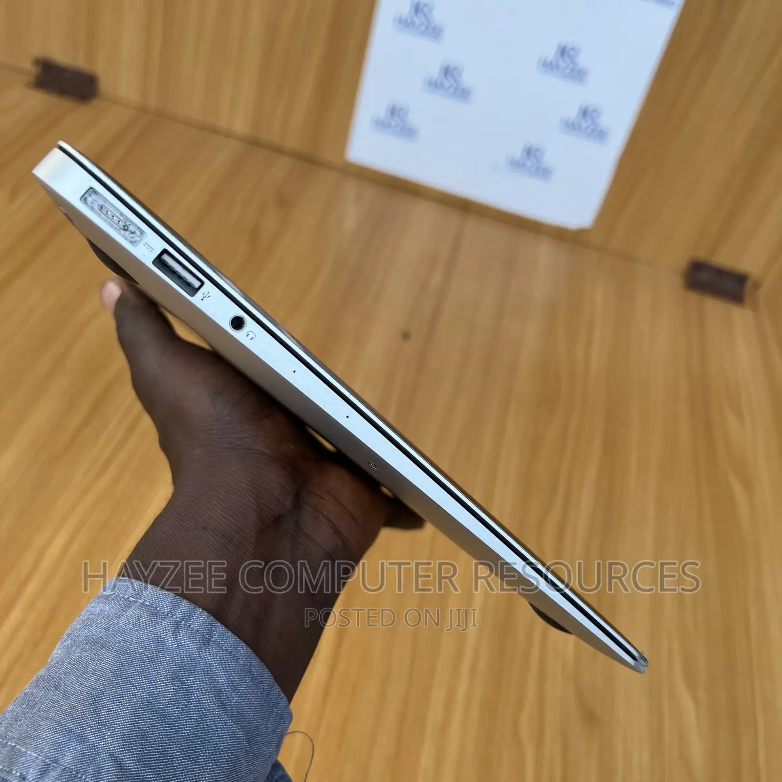 Laptop Apple MacBook Air 2015 8GB Intel Core I7 SSD 128GB