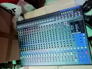 Original Yamaha Mixer Mg24xu