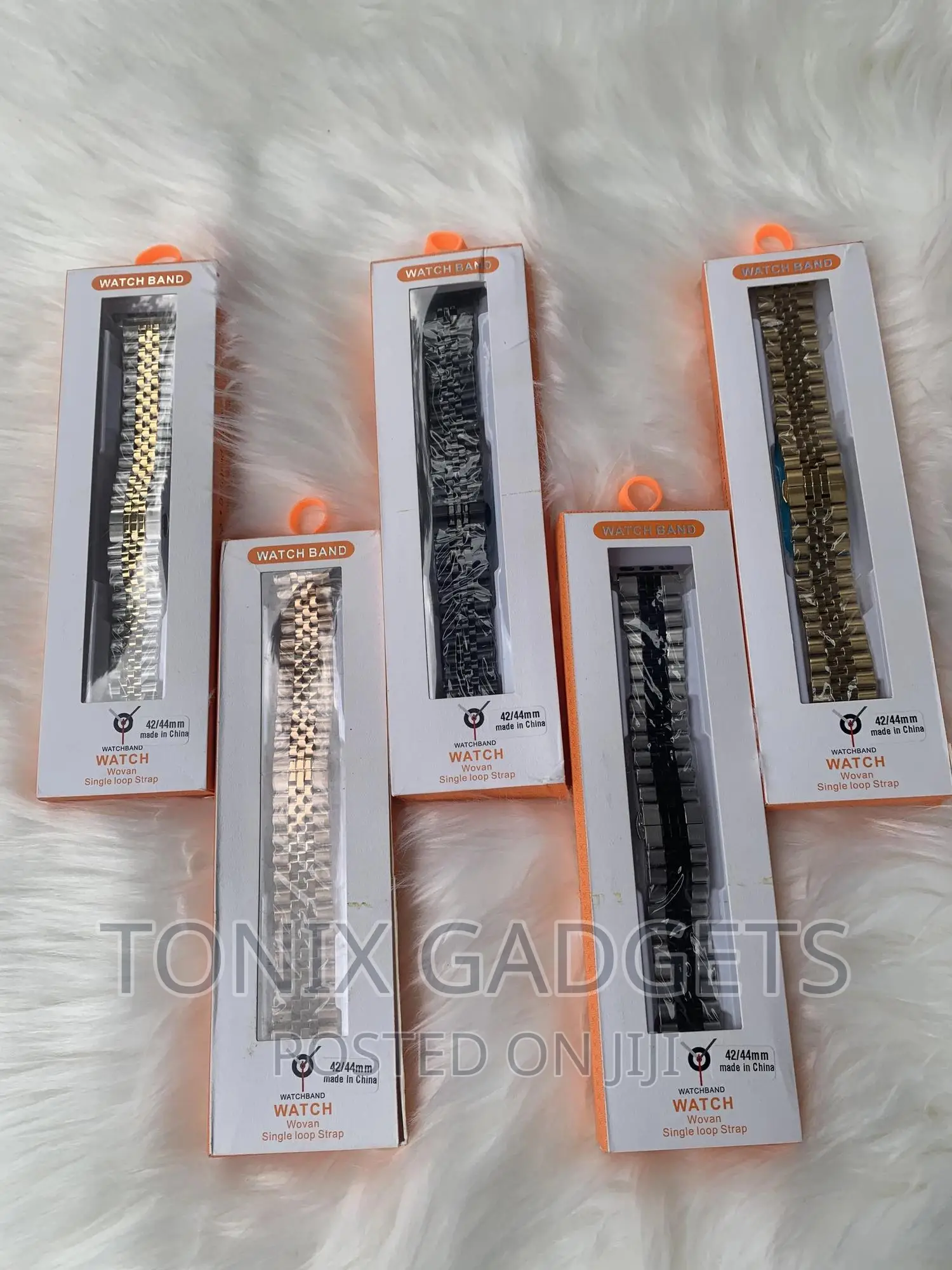 Luxury Chain Straps Available in 42/44/45/49mm