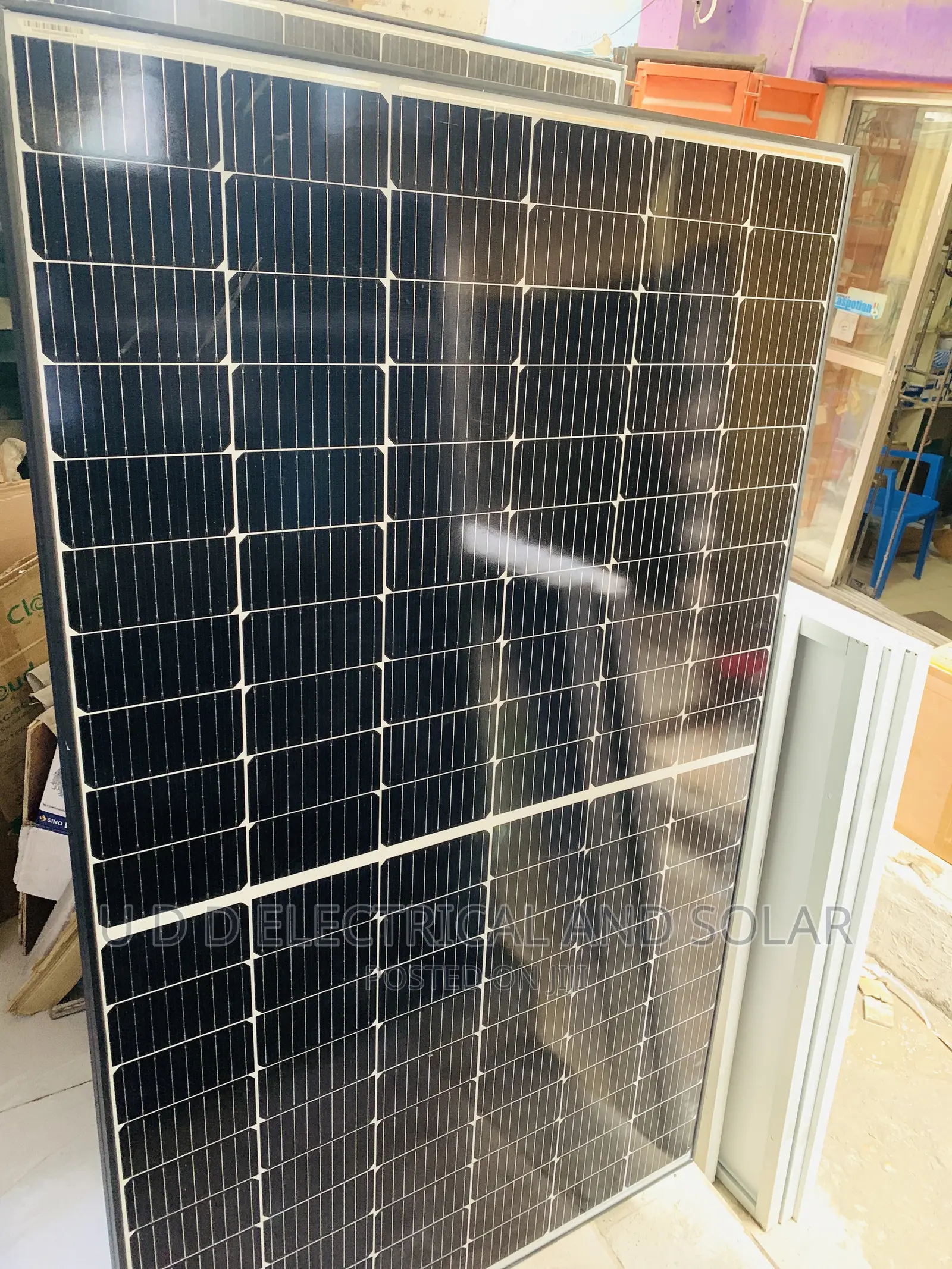 545watts Felicity Half Cut Solar Panel Crystallinemono