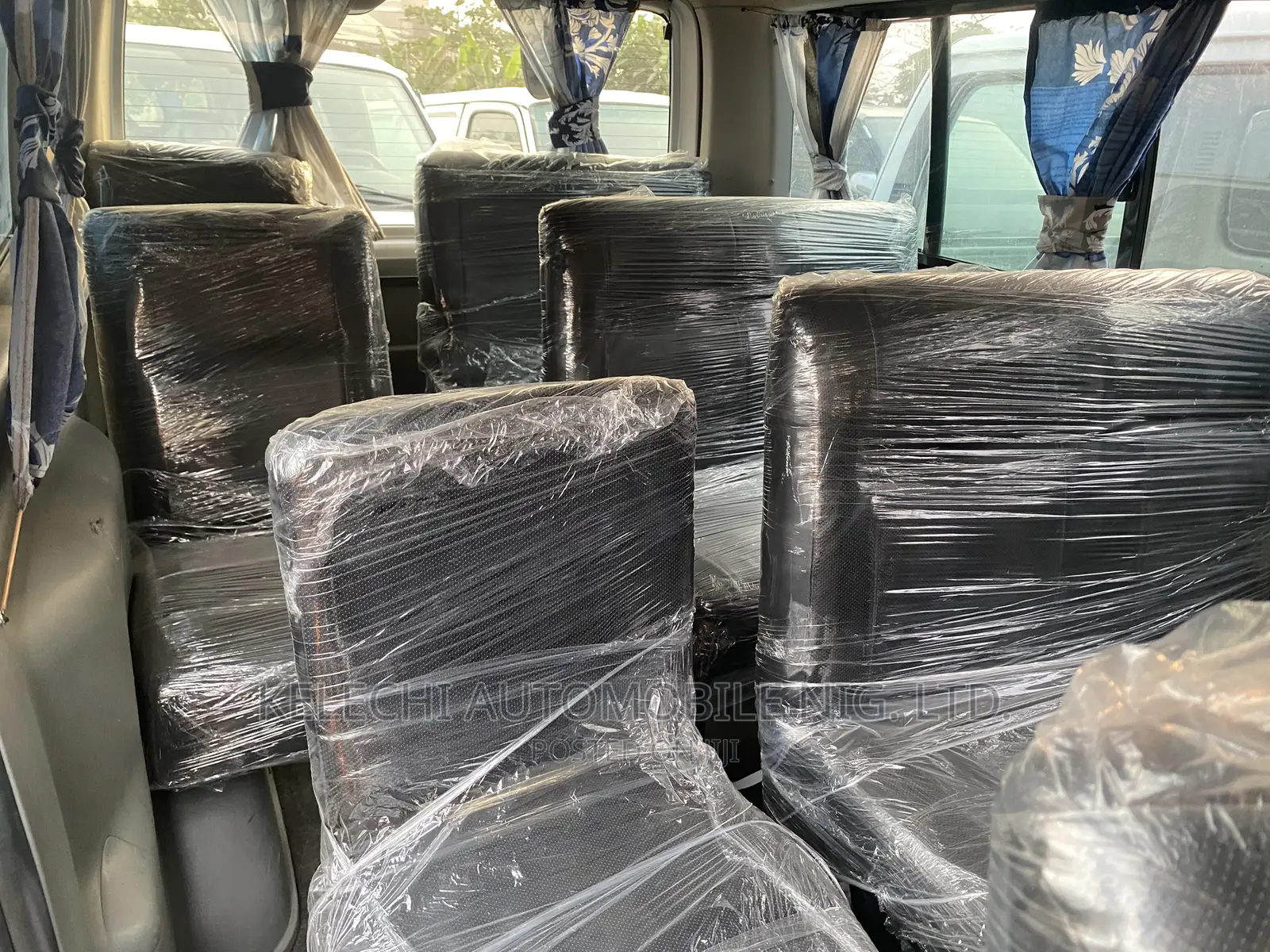 Toyota HiAce 2012 Silver