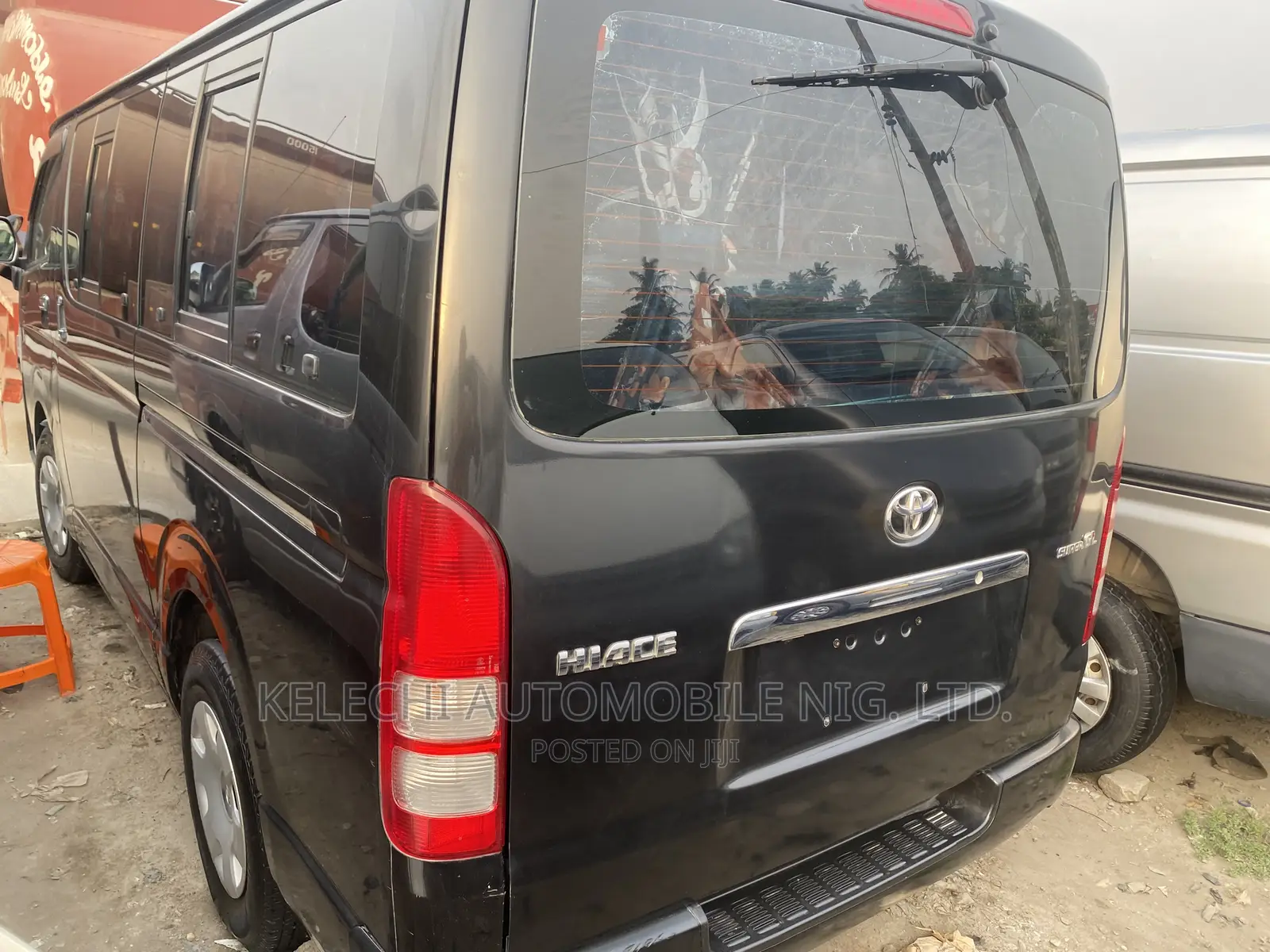 Toyota HiAce 2012 Black
