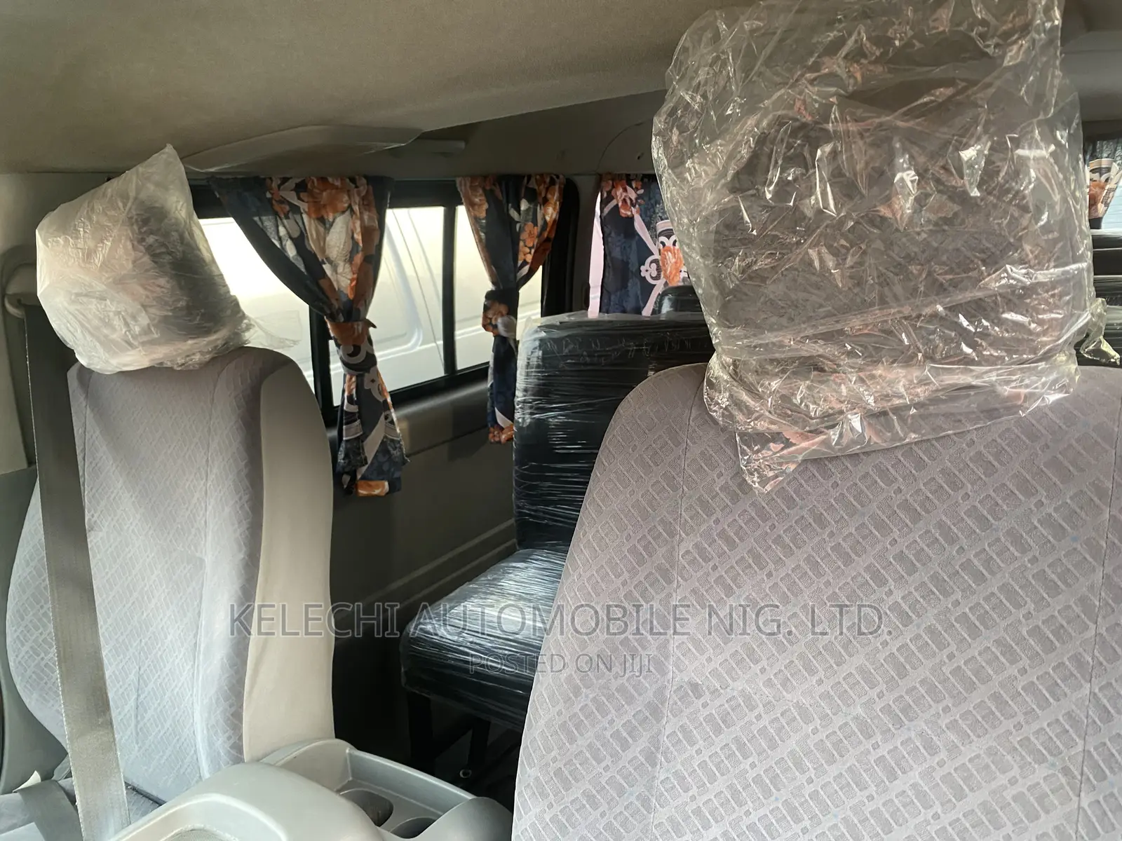 Toyota HiAce 2012 Black