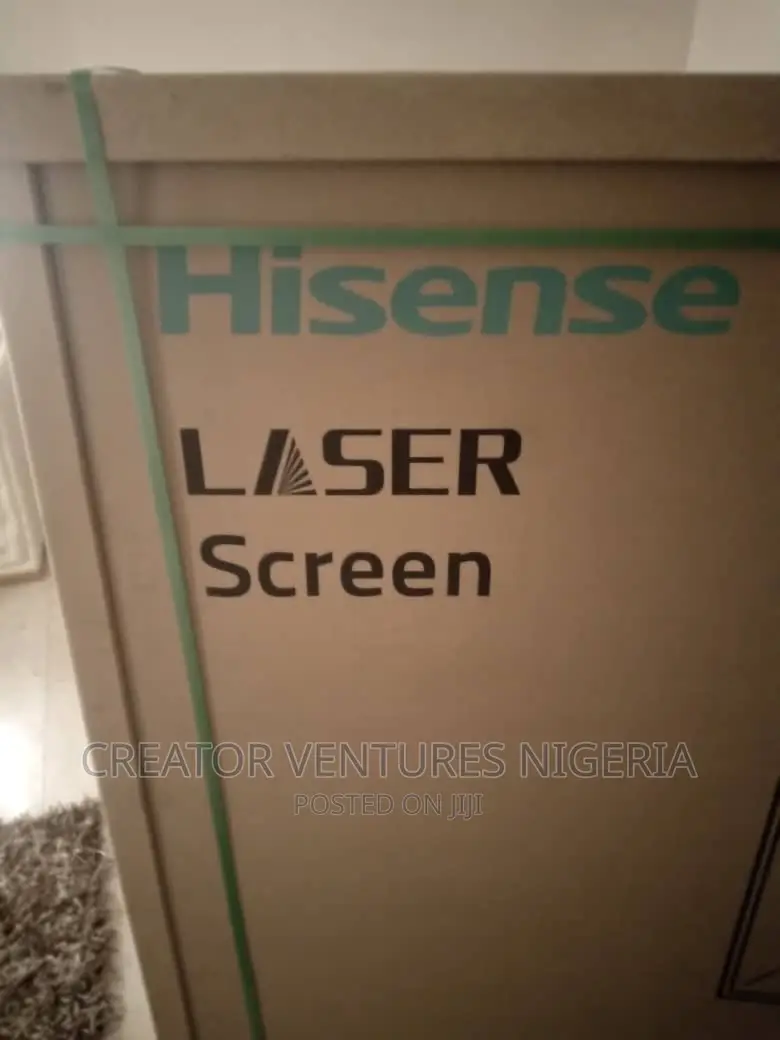 HISENCE LASER SCREEN 100" UHD Screen Projector Pure.