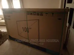 HISENCE LASER SCREEN 100" UHD Screen Projector Pure.