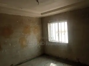 2bdrm Block of Flats in G.R.A, Enugu for rent