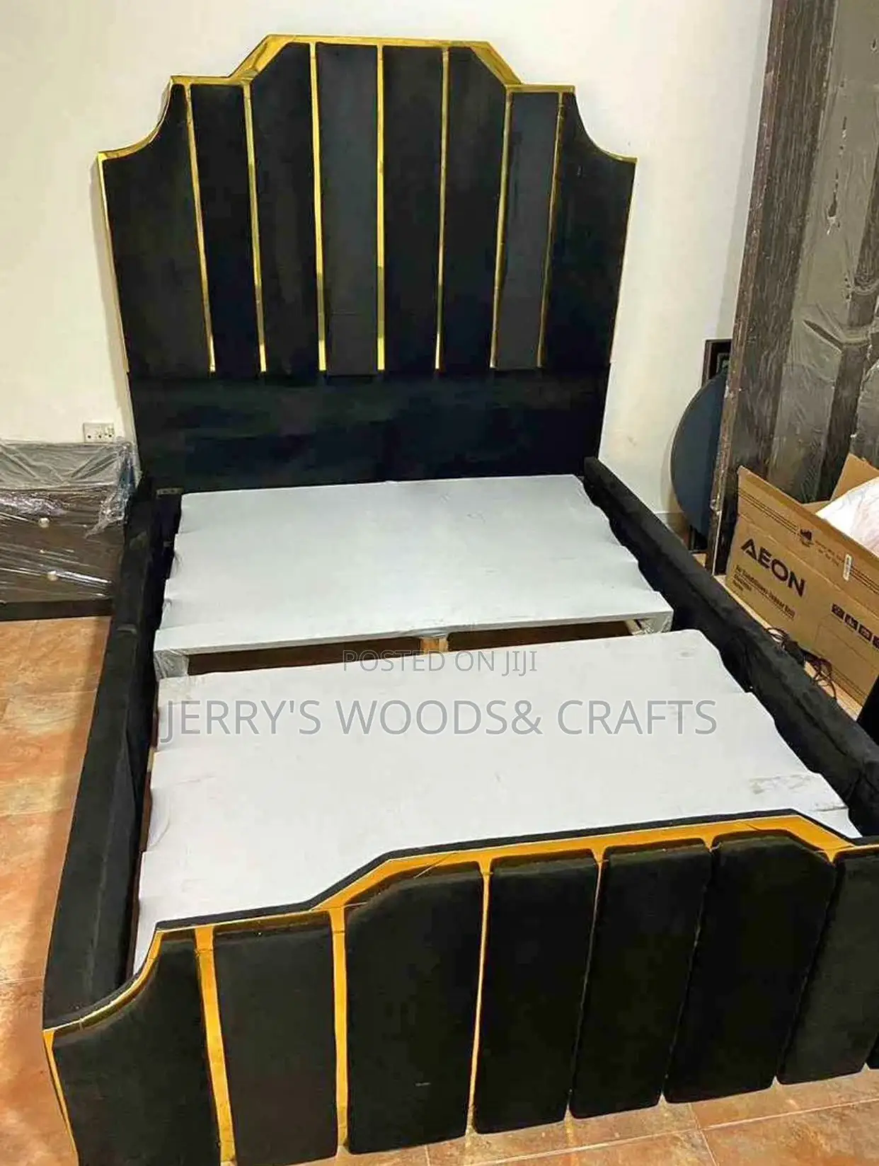 4/Half By 6 Bedframe