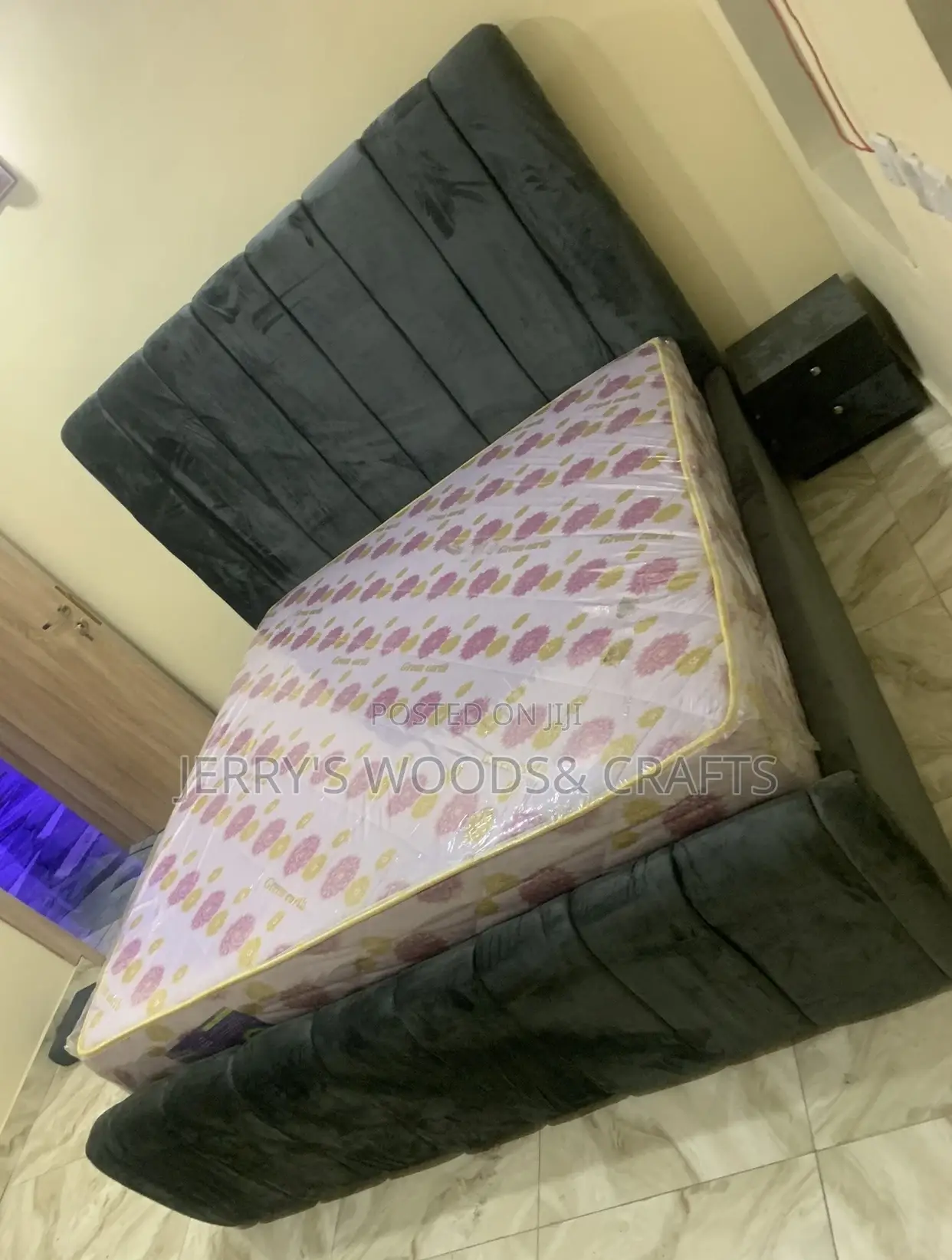 6by6 Bedframe