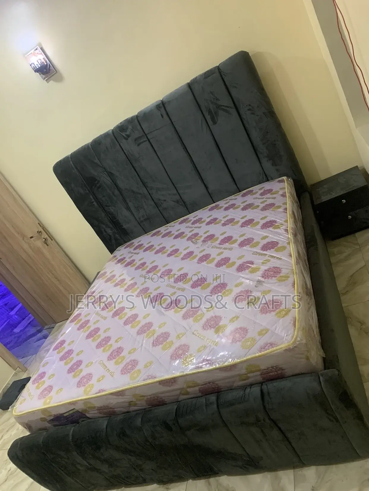 6by6 Bedframe