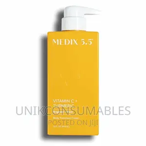 Photo - Medix 5.5 Vitamin C + Tumeric Firming Brightening Cream