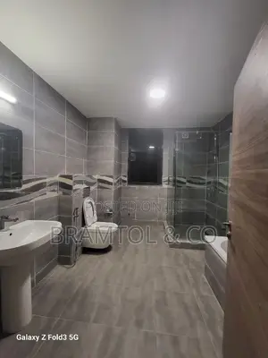 2bdrm Block of Flats in Wuse 2 for rent