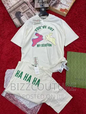 Original GUCCI T-Shirts Available in Store
