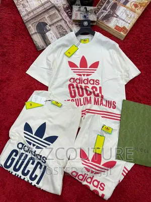Original GUCCI T-Shirts Available in Store