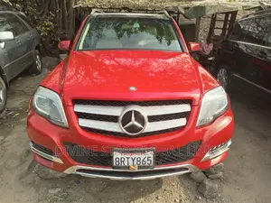 Mercedes-Benz GLK-Class 2015 Red