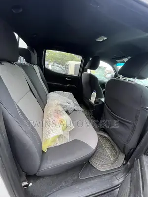 Toyota Tacoma 2020 White