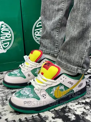Original NIKE SB DUNK Low Pro Worldstussy Available Instore