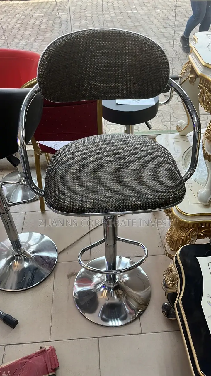 Matt Bar Stool