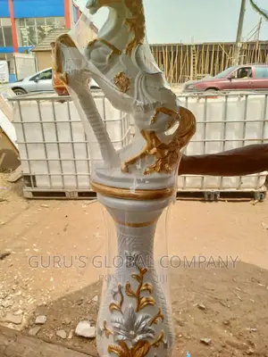 Spacious Decor Flower Vase
