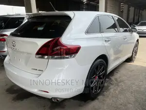 Toyota Venza Limited AWD V6 2013 White