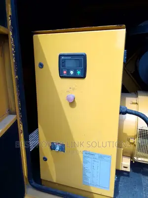 165kva UK Perkins Generator Soundproof