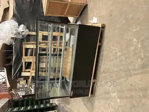 Square 5ft Cake Display Chiller