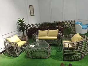 5 Seater Rattan Sofa Set and Table