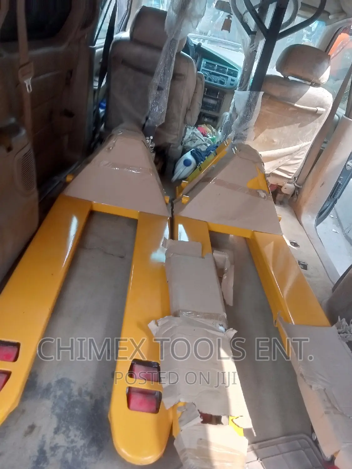 Hand Pallet Jack Wide Leg 3000kg