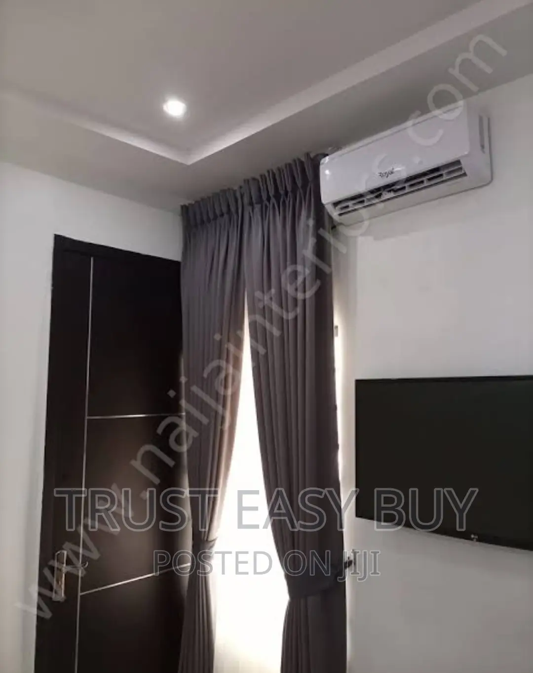 High Quality Turkish Curtain With Imported Board
